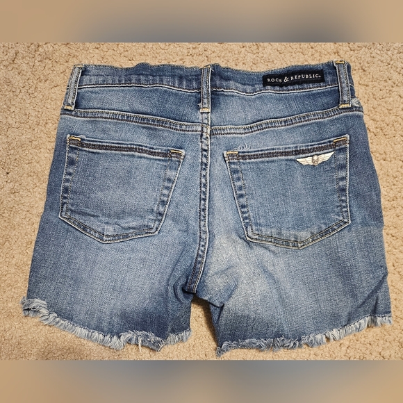 Rock & Republic Jean Shorts - Picture 2 of 4